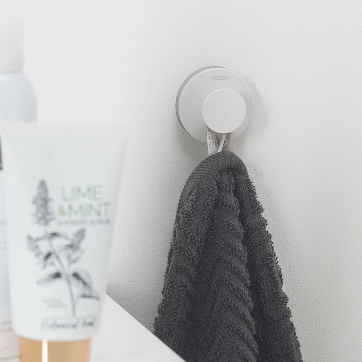 Tiger Urban - Handdoekhaak Groot (1x) - ø 5 Cm - Inclusief 2 Decorringen - Wit - Afbeelding 7