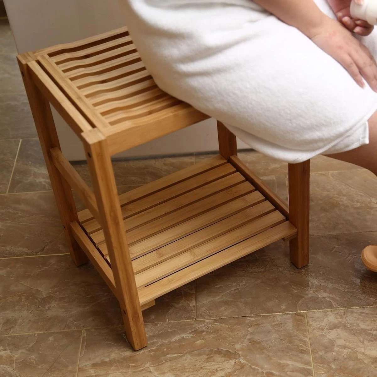 Merkloos Decopatent® Bamboe Handoekenrek - Badkamer Bankje - Houten Handdoeken Rek - Bank Voor In Badkamer - Badkamerkruk - Badkamerstoel - Afbeelding 7