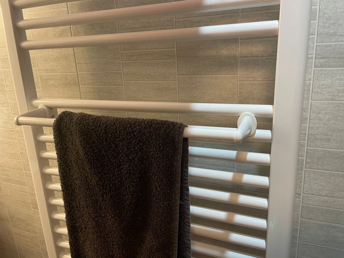 WillieJan Radiator Handdoeken Droog Rek 940W – Wit – 1 Stang – 36 Cm – Radiatorbevestiging – Zonder Boren - Afbeelding 8