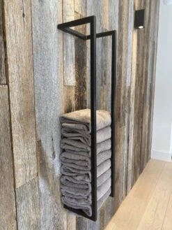 SaniDreams Carbon Handdoekenrek L Zwart - Staal - 90x25x20cm